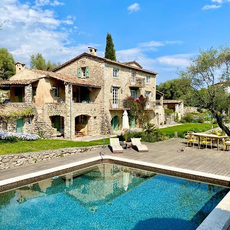 L'Effrontee Bed & Breakfast Tourrettes-sur-Loup Luaran gambar