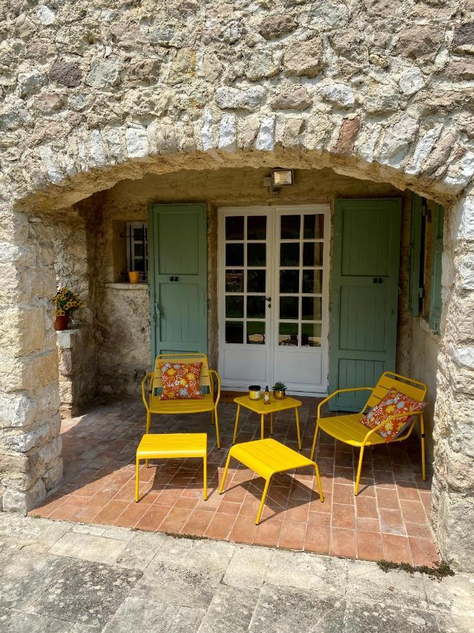 L'Effrontee Bed & Breakfast Tourrettes-sur-Loup Luaran gambar