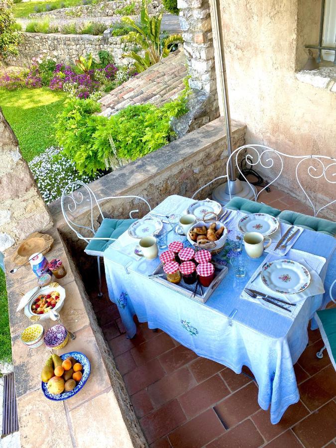 L'Effrontee Bed & Breakfast Tourrettes-sur-Loup Luaran gambar